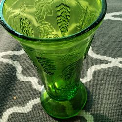 Vintage Grape 🍇 Leaves Green Glass Vase