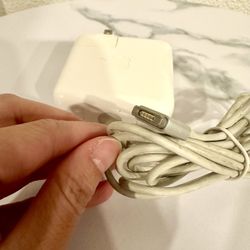 Apple Original Macbook Charger Magsafe 🔌 $20 (Beaverton pickup) 