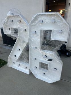 2026 Graduate Party Decor