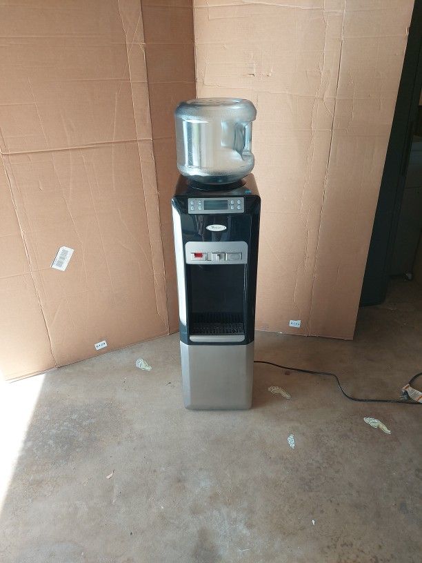 Water Cooler Dispenser With Hot Water Feature