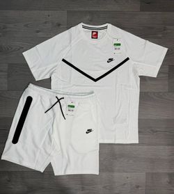 Men’s Nike Tech 2Pc Short Set
