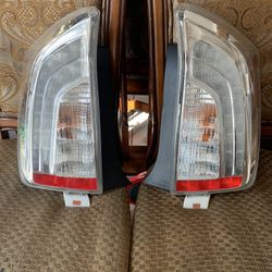 Toyota Prius Tail light OEM used,2010-2015