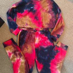 matching tie dye set