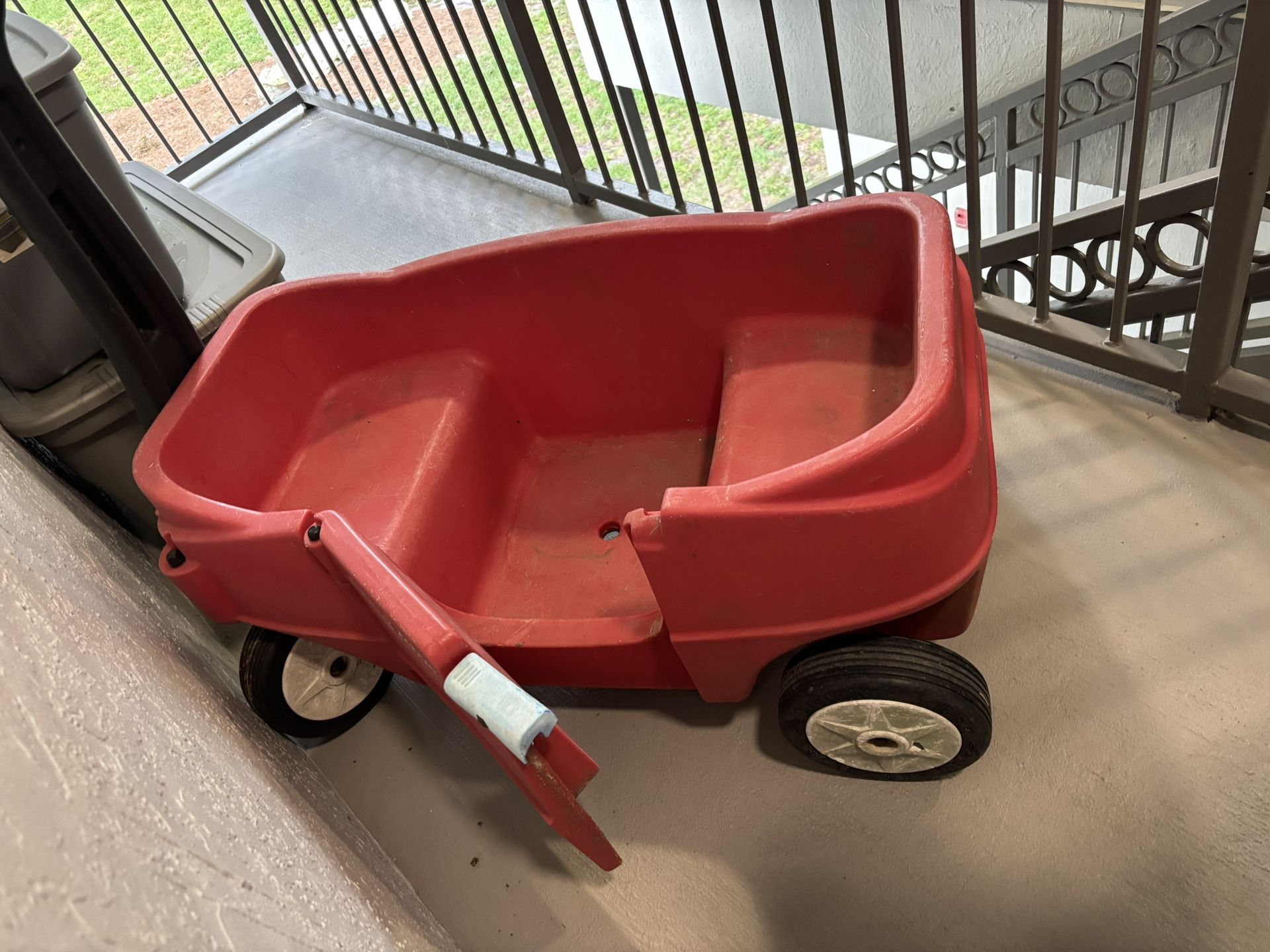 Kids wagon