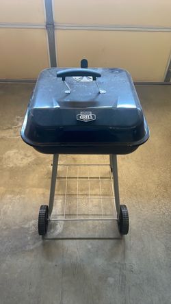 Charcoal Grill with Wheels