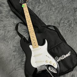 Silvertone SS11 Electric Guitar Bundle