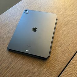 iPad Pro M4 Black