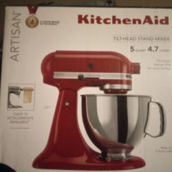 NEW!! KitchenAid 5qrt Mixer