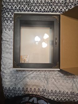 Shadow Box 