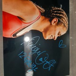 Variety of UFC autograph photos 16x20
