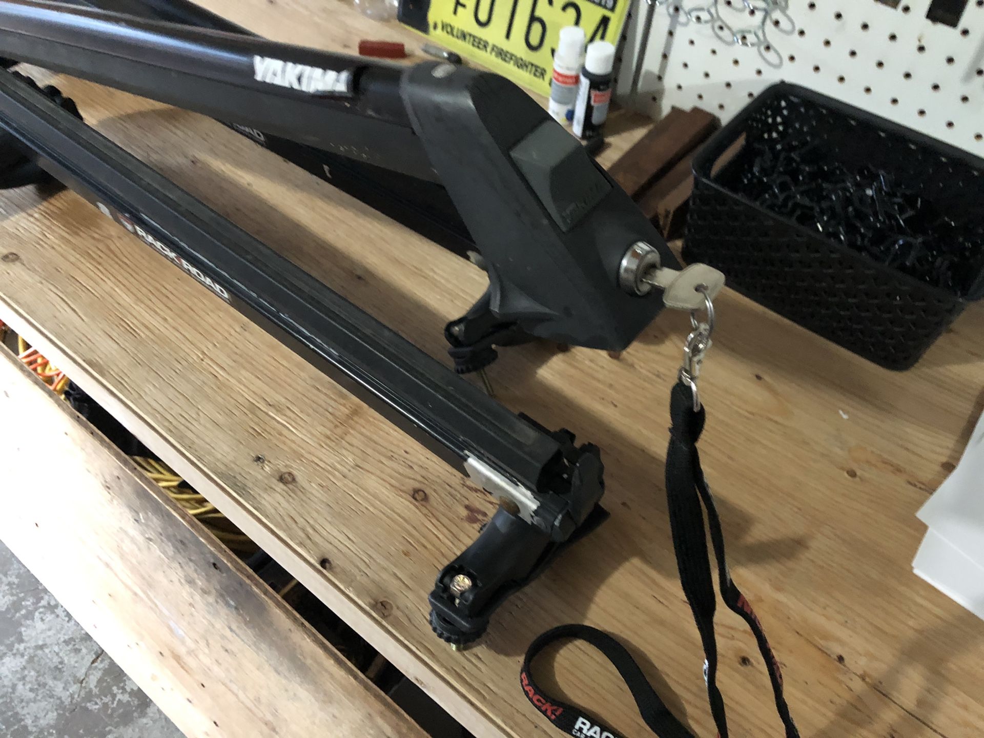 Yakima Ski Rack with bar mount for Sale in Lynnwood, WA OfferUp