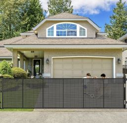 NEW Extra Tall and Extra Extra Long Retractable Gate for Pets 47.2" Tall 250" Wide Black New, Open Box