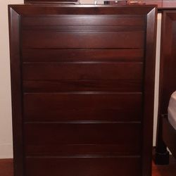 Modus Element 5 Drawer Dresser 