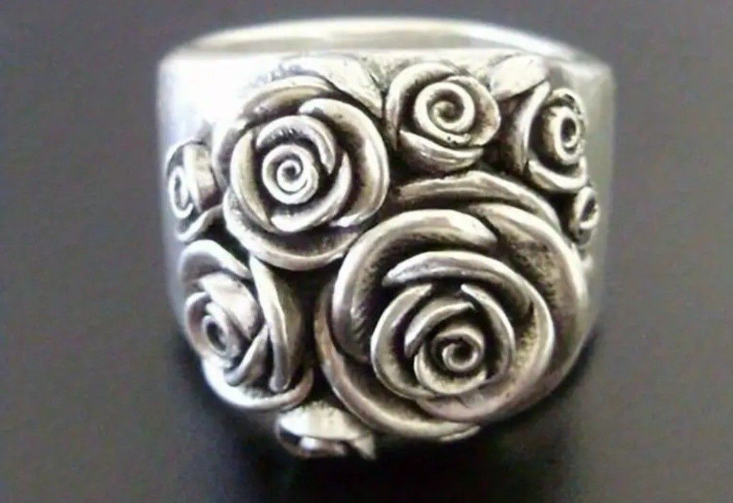 Cocktail Rose Ring