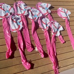 FREE 8 Inflatable Pink Ponies And 1 Pair Of Pink Sunglasses