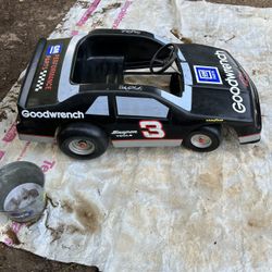 Dale Earnhardt Battery Powered Car 