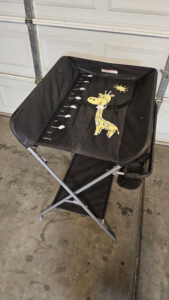 Changing Table ( Collapsible )