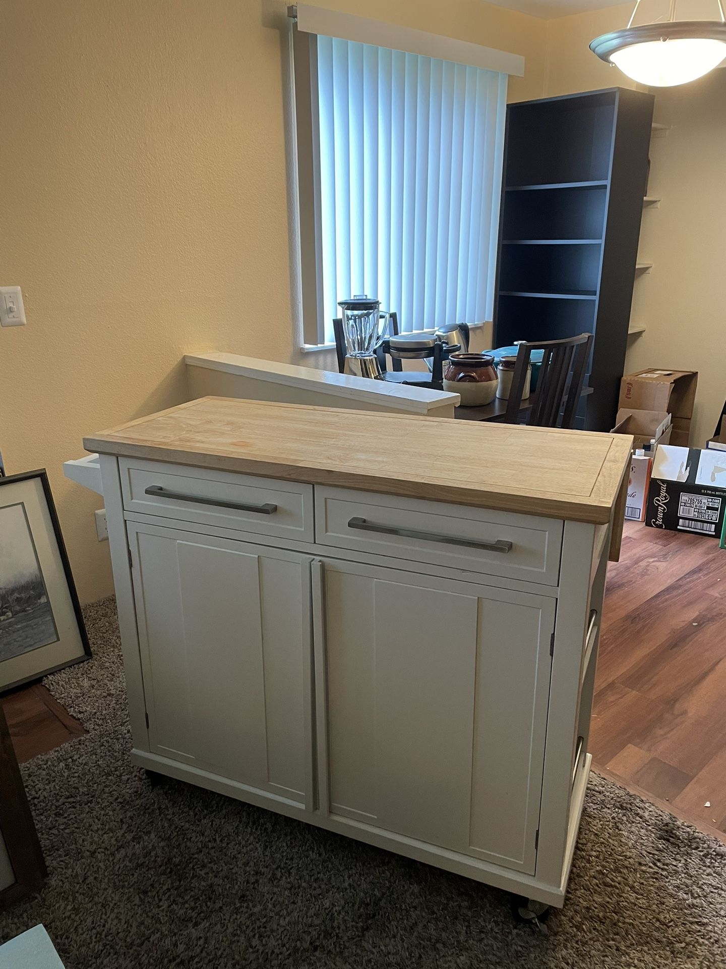 42” White Island w/butcher Top