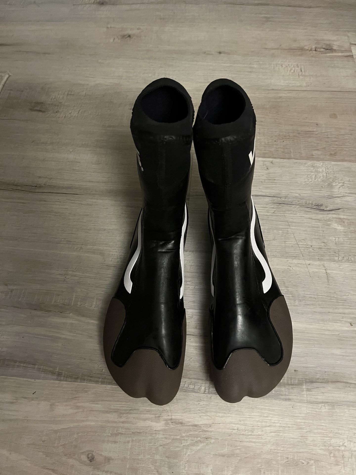 Men’s Size 12 Vans Surf Booties 3mm