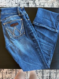 Wrangler women’s boot cut jeans
