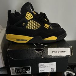 Jordan 4 Thunder