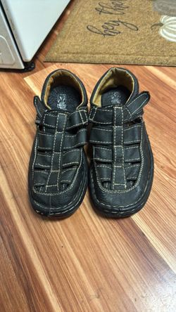 Men Black Leather Fisherman Sandals