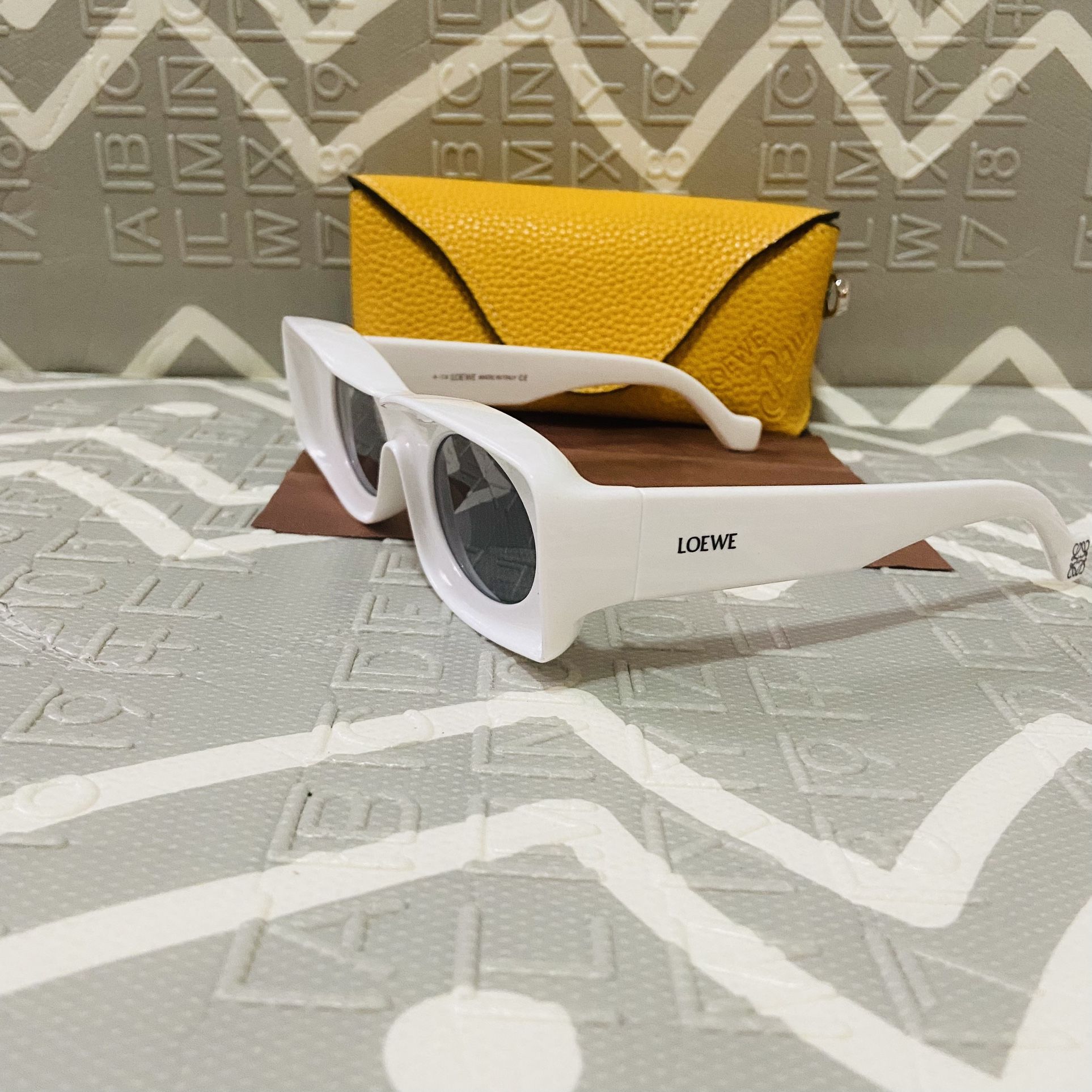 Loewe X Paula's Ibiza in White