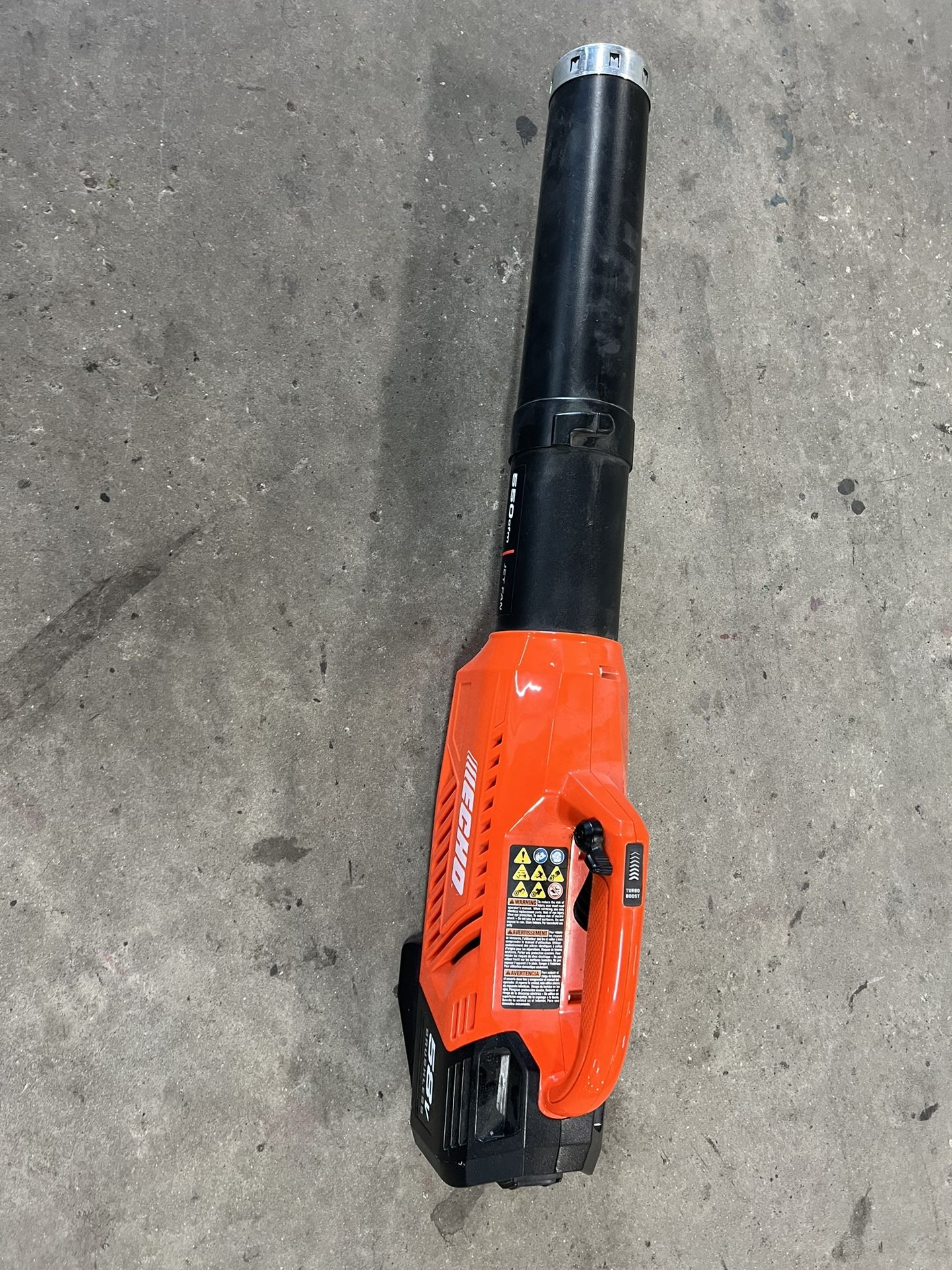 Echo CPLB-58V2AH 58 V Jet Fan Brushless Cordless Leaf Blower only. Very gently used in excellent condition and fully functional. The sale is for the b