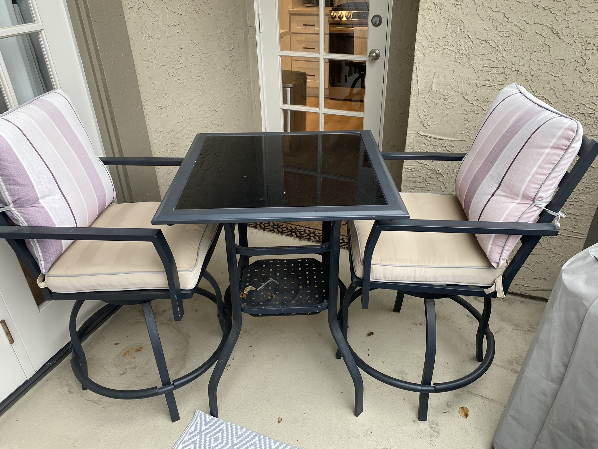 Patio Table and Chairs Set 