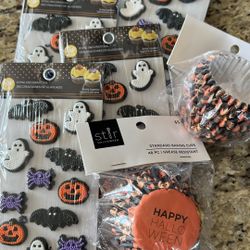 Halloween Cupcake Candy Decorations And Tins 