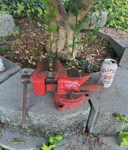 Vintage Ace Vise 4”