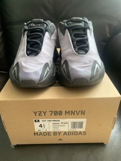 Yeezy 700