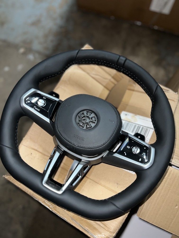 For BMW Steering Wheel Carbon Fiber M style LED 2,3,4,5,8 SERI X5 X6 X3 G20 G30 540 m340