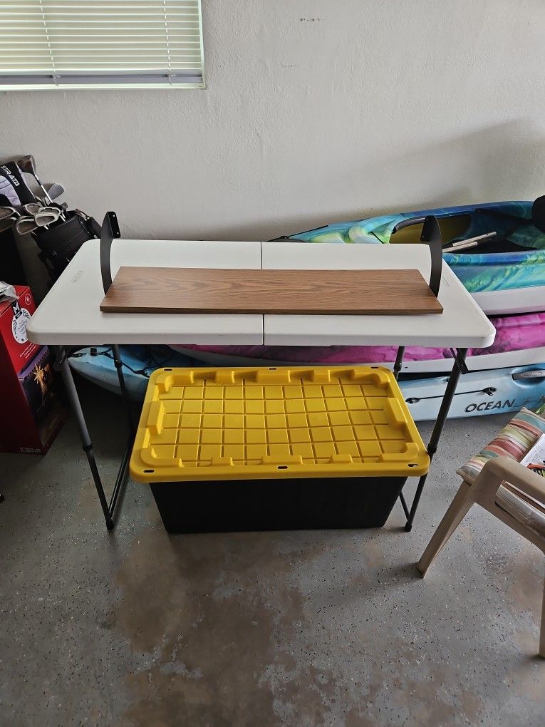 Wood Shelf with Metal Brackets