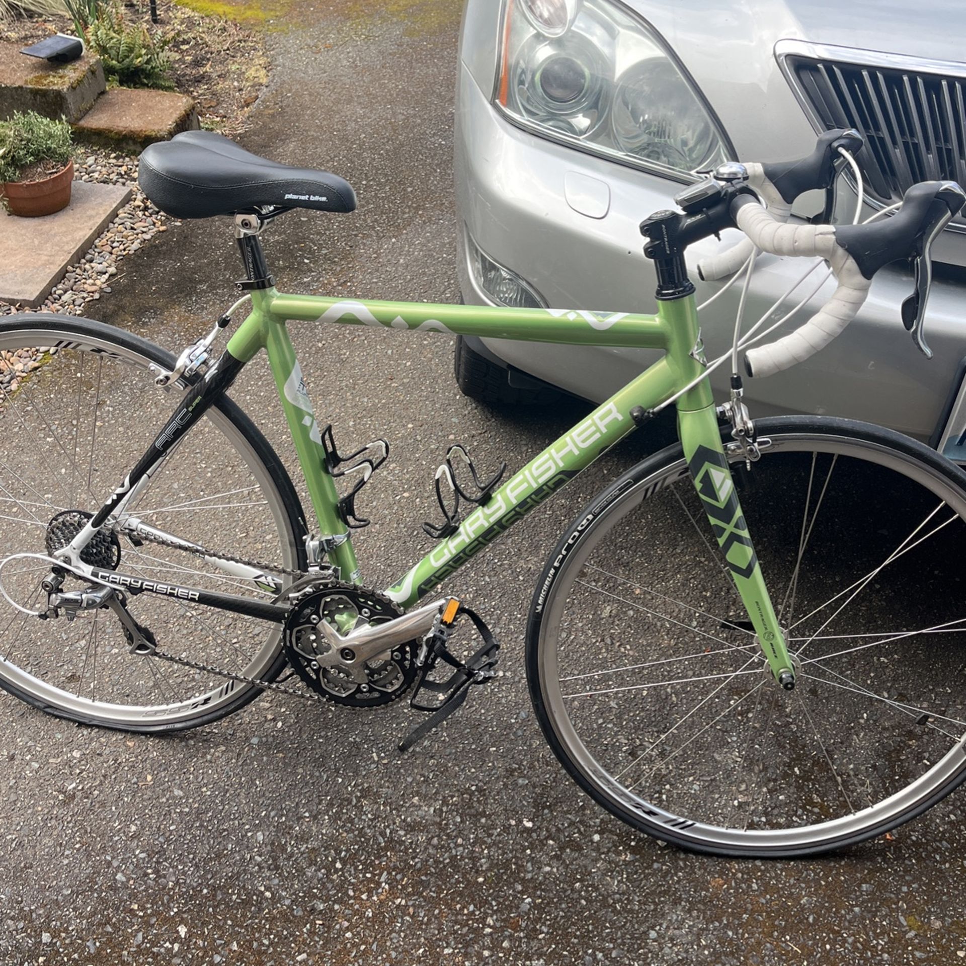 Woman’s Road Bike - 2009