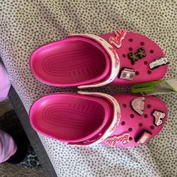 Barbie Crocs New Size 9