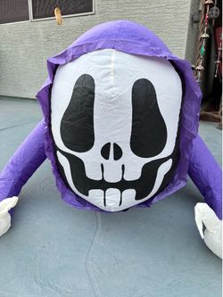 Purple Inflatable Halloween Reaper Skeleton Decoration 4 tf