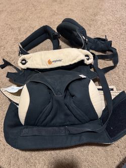 Ergo baby 360 black and camel