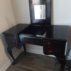 Vintage Make Up Desk