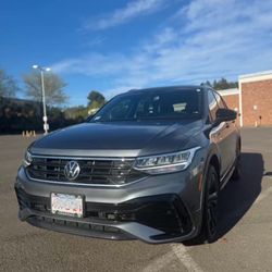 2023 Volkswagen Tiguan SE- R Line