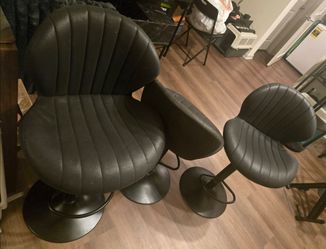 3 swivel bar stools