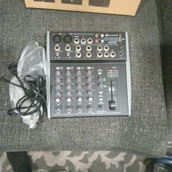 Pro Mixer MX08U
