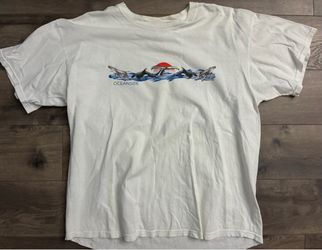 Vintage T-shirt Oceanside California dolphins  Fish Nature Graphic tee 90s beach