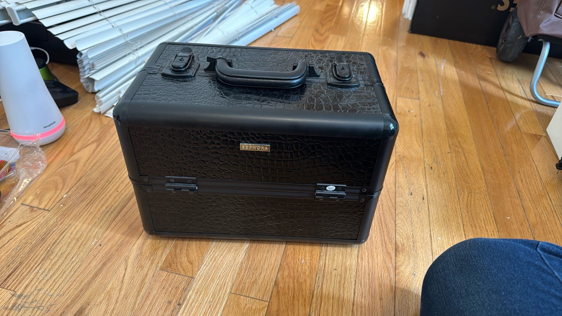 Embossed Train Makeup case - Harlem Pickup