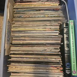 Multiple Different Comic Books Excellent Condition 