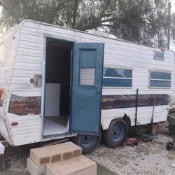 Vendo Una Trailita Reparada De 16 Pies Doble Eje Lista Para Usarse