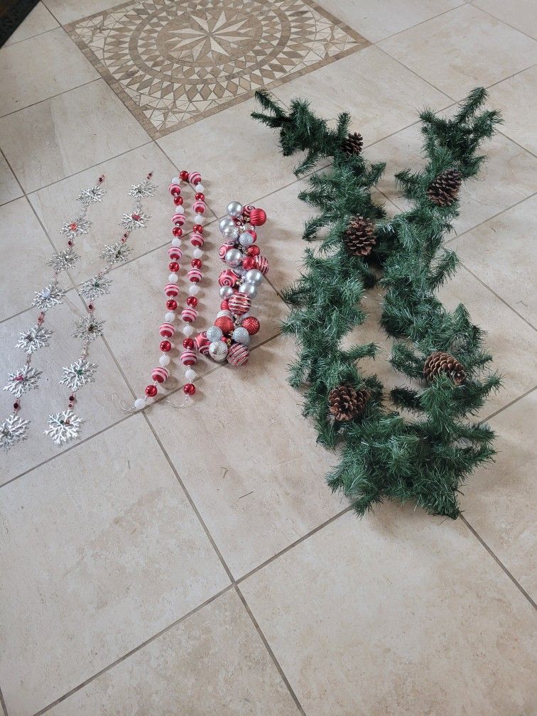 Garlands (Different Lengths)