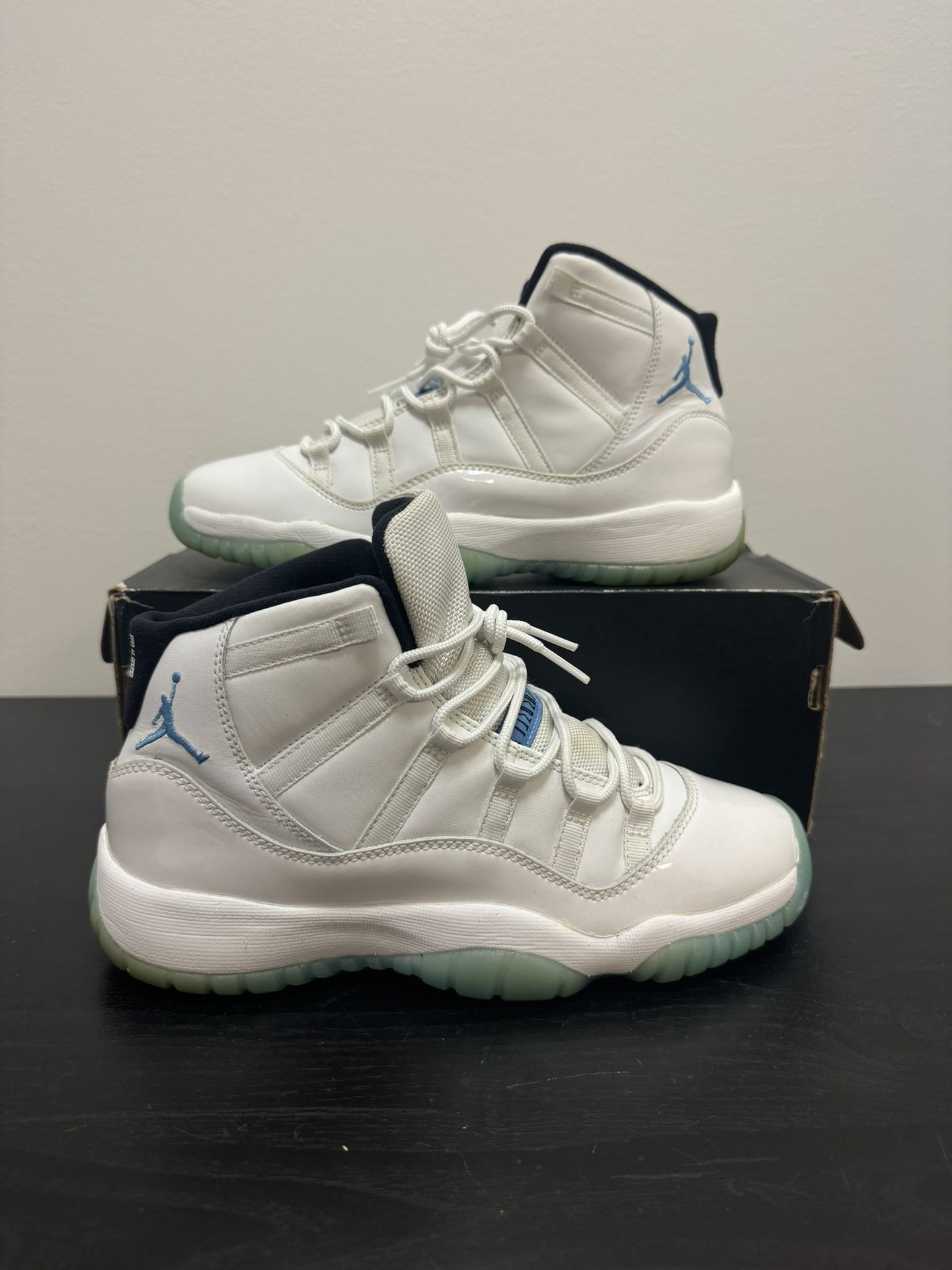 Jordan 11 legend blue