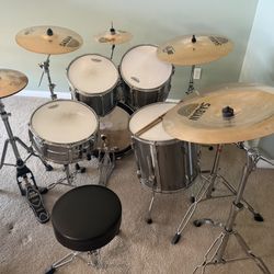 Tama Drum kit (w 6 Cymbals)
