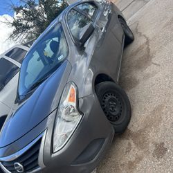 2019 Nissan Versa